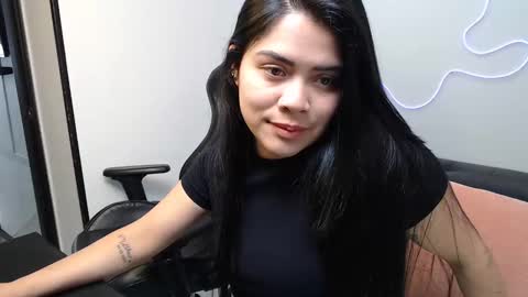 DYNAMITE DUO69 online show from December 4, 2024, 7:56 pm