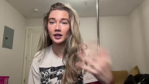 Katy online show from January 11, 2026, 1:21 am