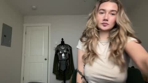 Katy online show from February 2, 2026, 12:42 am