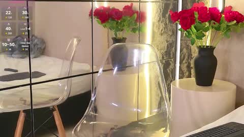 Snapshot of teasealicious chatting on November 7, 2025, 6:41 pm Bruna online show from November 7, 2025, 6:41 pm