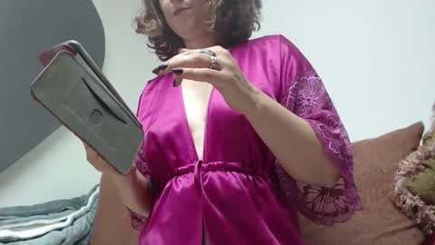 ALICIA--- online show from October 1, 2025, 5:57 am