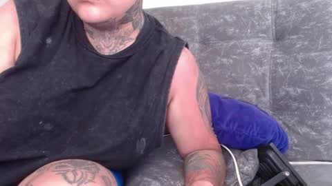 Snapshot of techno_420 chatting on June 1, 2026, 4:41 pm Charlee He online show from June 1, 2026, 4:41 pm
