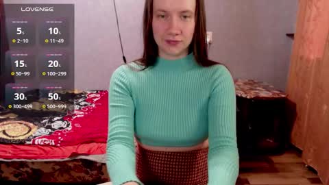 Nickie online show from September 18, 2025, 3:25 pm