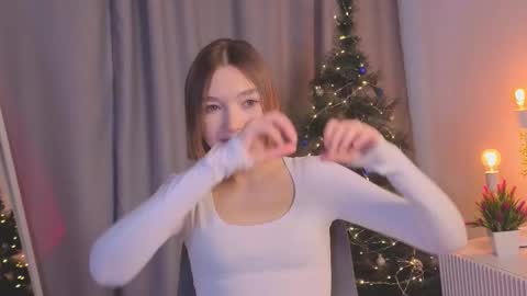 all me precious   online show from December 18, 2025, 5:35 am