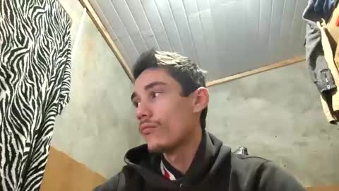 Snapshot of tecnicogatu chatting on September 9, 2025, 12:32 am tecnicogatu online show from September 9, 2025, 12:32 am