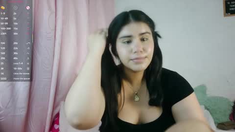 sofie online show from October 6, 2025, 8:34 am