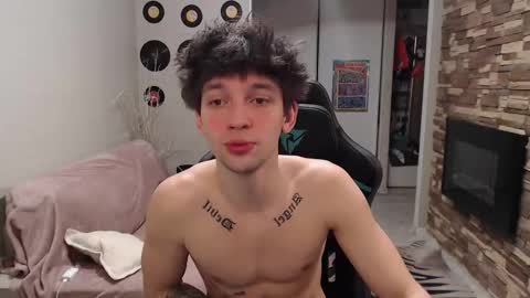 Teddy online show from November 19, 2025, 5:46 pm