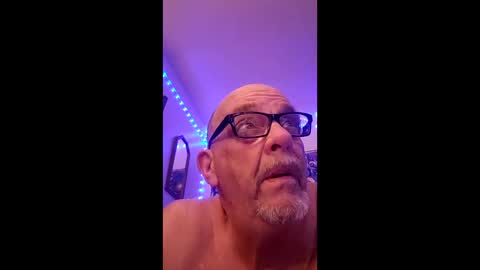 tedestep2 online show from April 25, 2026, 4:37 am