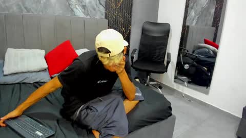 Tedy online show from April 18, 2026, 1:59 pm