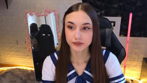 Alice and Cassie online show from May 4, 2026, 3:02 am