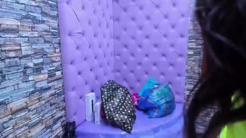 Tayloor online show from January 26, 2025, 3:06 am