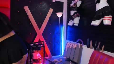 Tayloor online show from February 1, 2026, 3:05 am