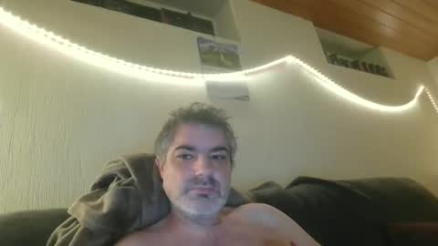 Peter online show from October 27, 2025, 5:06 pm