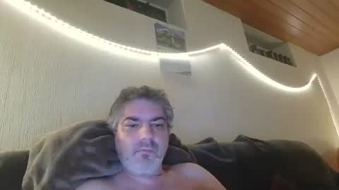 Peter online show from November 18, 2025, 11:15 pm