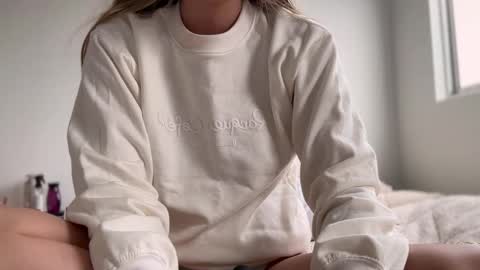 Snapshot of teffsweet18 chatting on October 20, 2025, 11:43 am Amy No penetration Virgiin giirl online show from October 20, 2025, 11:43 am