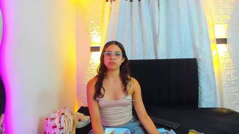 tefi smit online show from May 26, 2026, 6:59 pm