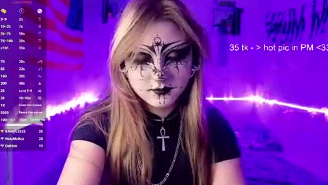 Snapshot of teganbruns chatting on June 17, 2026, 6:42 pm teganbruns online show from June 17, 2026, 6:42 pm