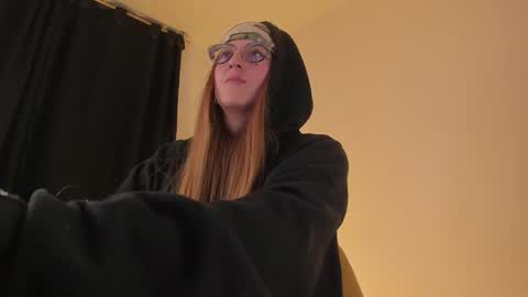 tekila__ online show from March 8, 2025, 12:00 am