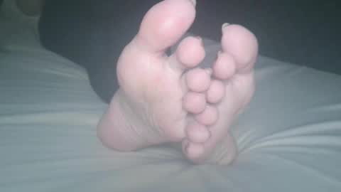 Viv West online show from September 19, 2025, 6:37 am