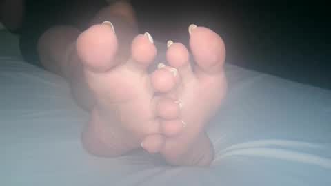 Viv West online show from September 25, 2025, 2:48 am