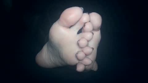 Viv West online show from November 15, 2025, 7:16 am