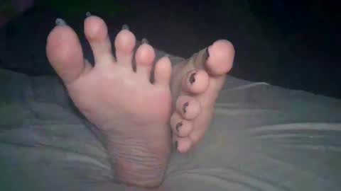 Viv West online show from December 18, 2025, 3:12 am