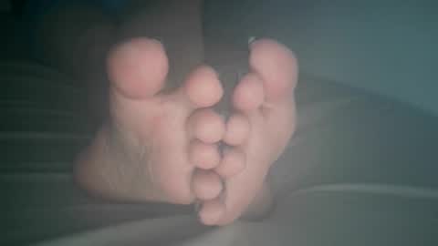 Viv West online show from April 21, 2026, 4:08 am