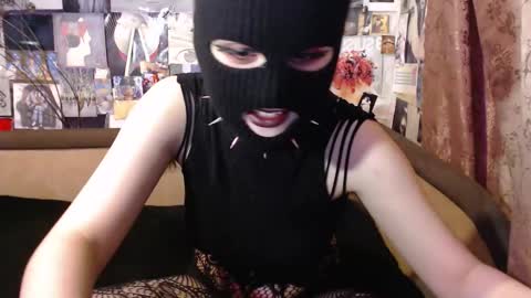 ruth online show from February 24, 2025, 3:53 pm
