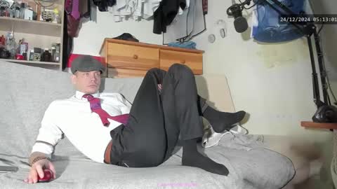 Virg Lszl online show from December 24, 2024, 4:11 am