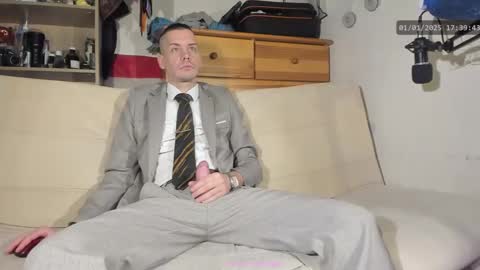 Virg Lszl online show from January 1, 2025, 4:39 pm