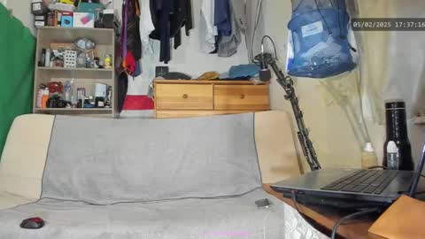Virg Lszl online show from February 5, 2025, 4:36 pm