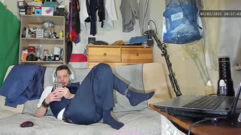 Virg Lszl online show from February 5, 2025, 7:53 pm