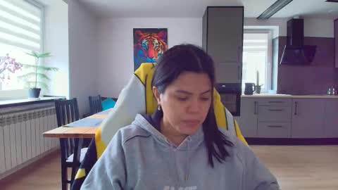 Snapshot of tell_me_goddess chatting on November 18, 2025, 8:30 am Amazing SALOME online show from November 18, 2025, 8:30 am