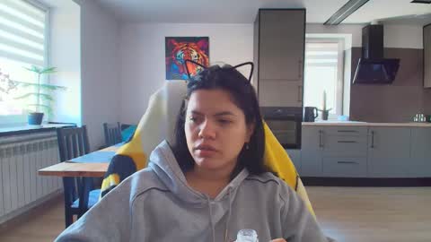 Snapshot of tell_me_goddess chatting on November 19, 2025, 8:58 am Amazing SALOME online show from November 19, 2025, 8:58 am