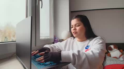 Snapshot of tell_me_goddess chatting on November 24, 2025, 9:09 am Amazing SALOME online show from November 24, 2025, 9:09 am