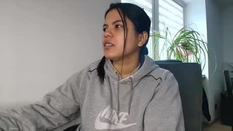 Snapshot of tell_me_goddess chatting on January 14, 2026, 9:48 am Amazing SALOME online show from January 14, 2026, 9:48 am