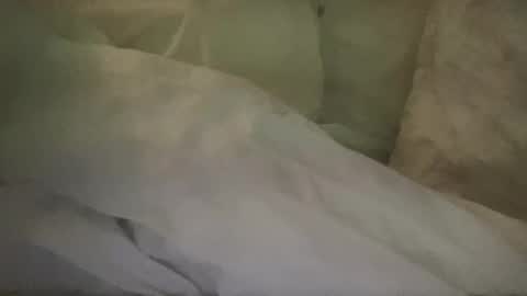 Snapshot of tellmewhat2do4y chatting on February 2, 2025, 1:55 am Dkcoupleee online show from February 2, 2025, 1:55 am