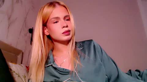 temberli online show from November 14, 2025, 5:50 am