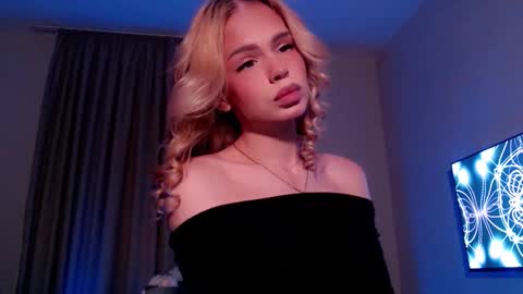 temberli online show from November 22, 2025, 11:26 pm