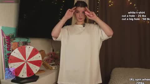 Snapshot of temperaturka chatting on October 13, 2025, 3:39 am Sarah     online show from October 13, 2025, 3:39 am