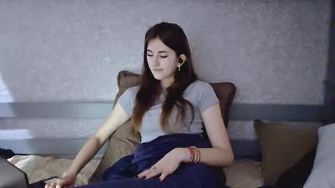 Alice online show from November 23, 2025, 6:13 am