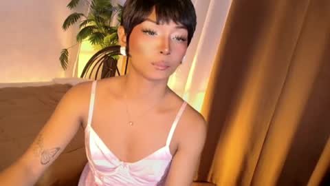 Snapshot of temptation_ashley chatting on June 18, 2026, 1:48 pm temptation_ashley online show from June 18, 2026, 1:48 pm