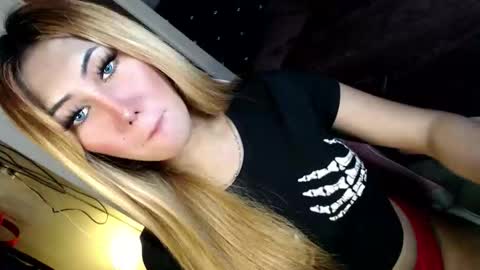 Im Dianna DONT FORGET TO FOLLOW ME   online show from September 27, 2025, 5:01 am