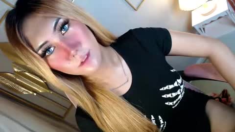 Im Dianna DONT FORGET TO FOLLOW ME   online show from October 8, 2025, 4:54 am