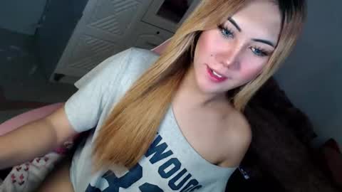 Im Dianna DONT FORGET TO FOLLOW ME   online show from October 20, 2025, 4:13 am