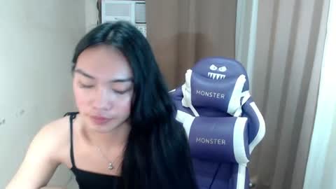 YOGIRL MAXINE online show from June 12, 2026, 1:26 am