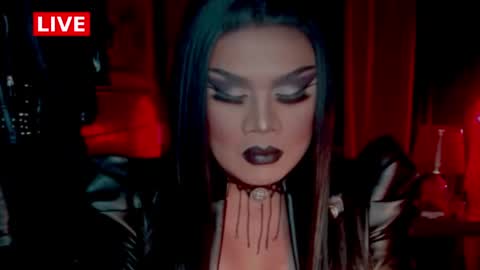 Snapshot of temptress_cocoxxx chatting on May 13, 2026, 5:16 am Mistress Coco online show from May 13, 2026, 5:16 am