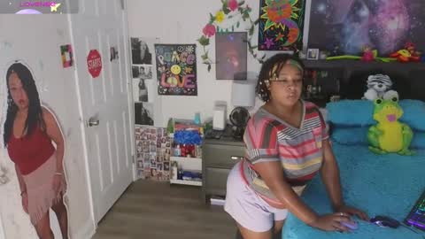 Snapshot of temptressbeauty24 chatting on October 6, 2025, 3:15 am Gaia online show from October 6, 2025, 3:15 am