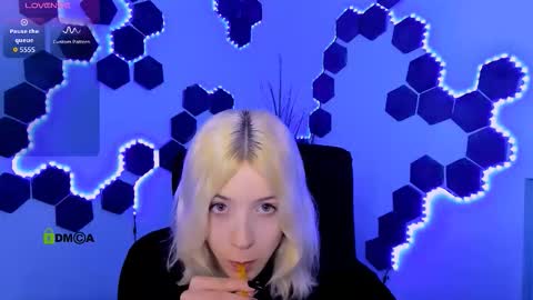 Snapshot of tender_louise chatting on March 16, 2026, 9:57 am ur Louise online show from March 16, 2026, 9:57 am