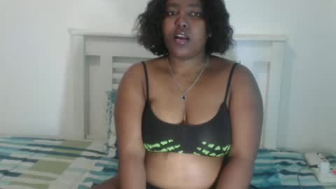 Snapshot of tenderousdoll chatting on July 2, 2026, 6:19 am TenderousDoll online show from July 2, 2026, 6:19 am